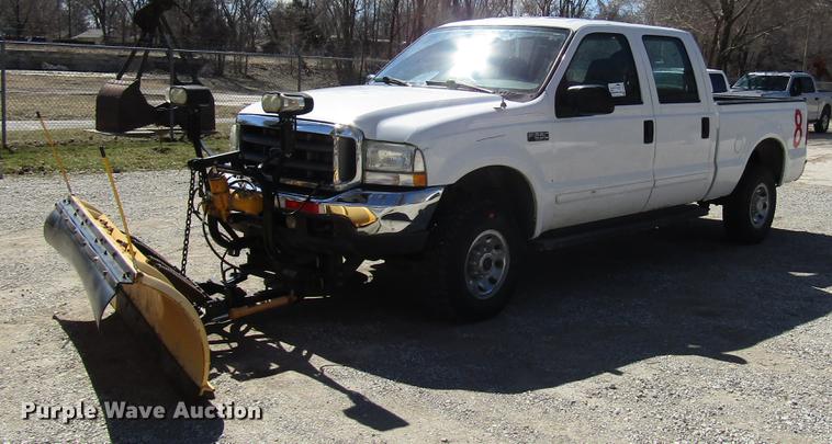 image for item DB6767 2003 Ford F250 Super Duty Crew Cab pickup truck