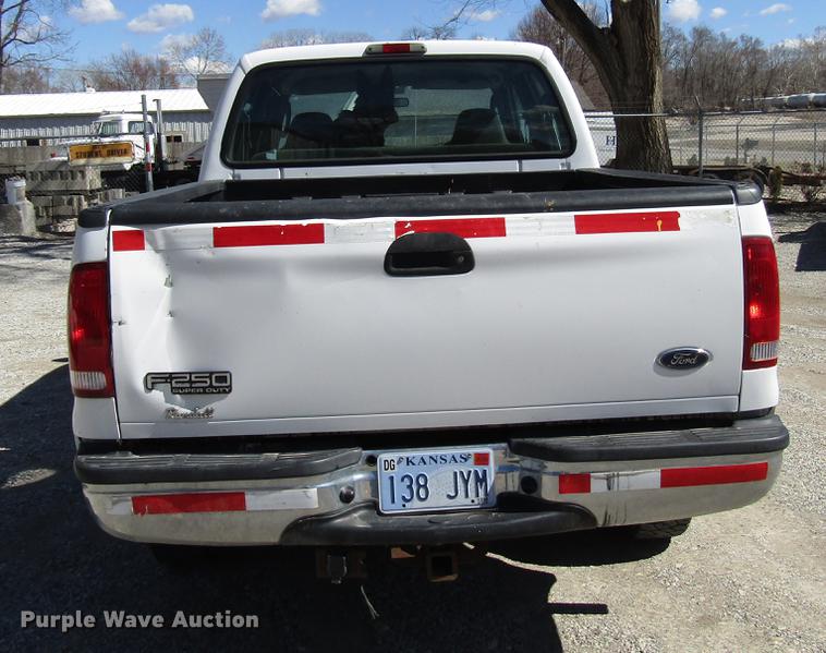 image for item DB6767 2003 Ford F250 Super Duty Crew Cab pickup truck