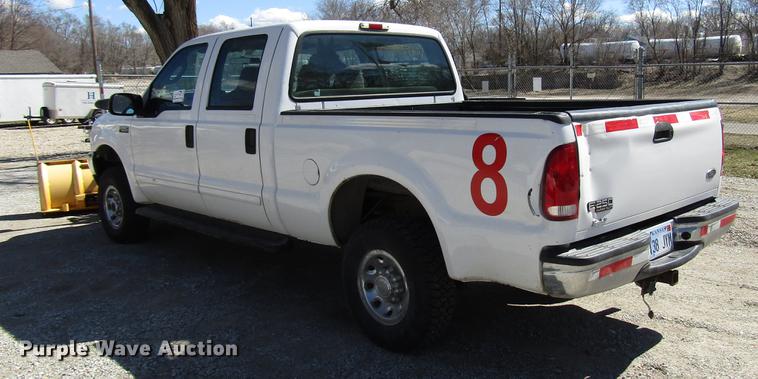 image for item DB6767 2003 Ford F250 Super Duty Crew Cab pickup truck