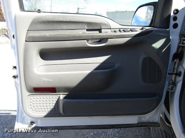 image for item DB6767 2003 Ford F250 Super Duty Crew Cab pickup truck