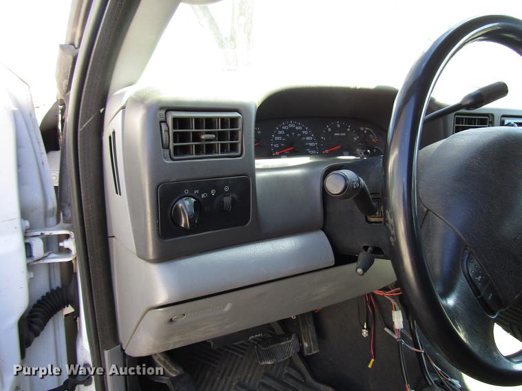 image for item DB6767 2003 Ford F250 Super Duty Crew Cab pickup truck