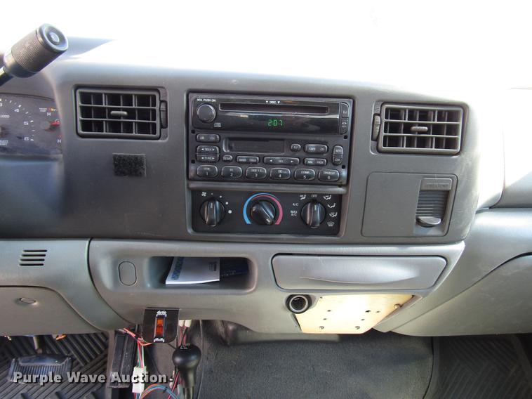 image for item DB6767 2003 Ford F250 Super Duty Crew Cab pickup truck