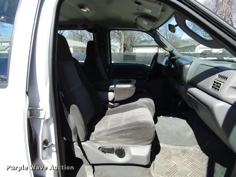 image for item DB6767 2003 Ford F250 Super Duty Crew Cab pickup truck