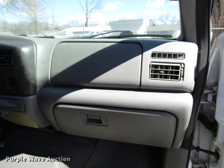 image for item DB6767 2003 Ford F250 Super Duty Crew Cab pickup truck