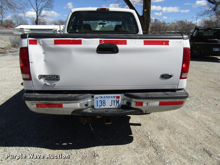 image for item DB6767 2003 Ford F250 Super Duty Crew Cab pickup truck