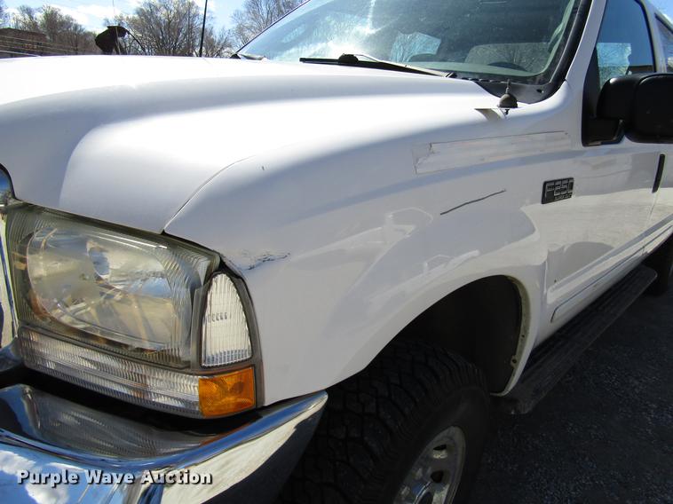 image for item DB6767 2003 Ford F250 Super Duty Crew Cab pickup truck