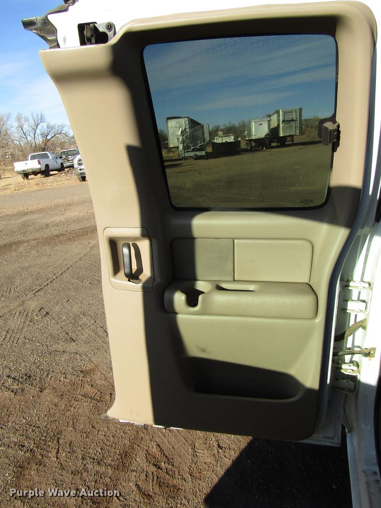 image for item DB6890 2004 GMC Sierra 1500 Ext. Cab pickup truck