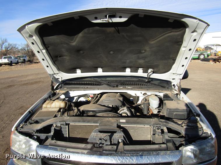 image for item DB6890 2004 GMC Sierra 1500 Ext. Cab pickup truck