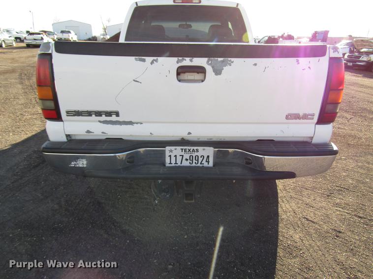 image for item DB6890 2004 GMC Sierra 1500 Ext. Cab pickup truck