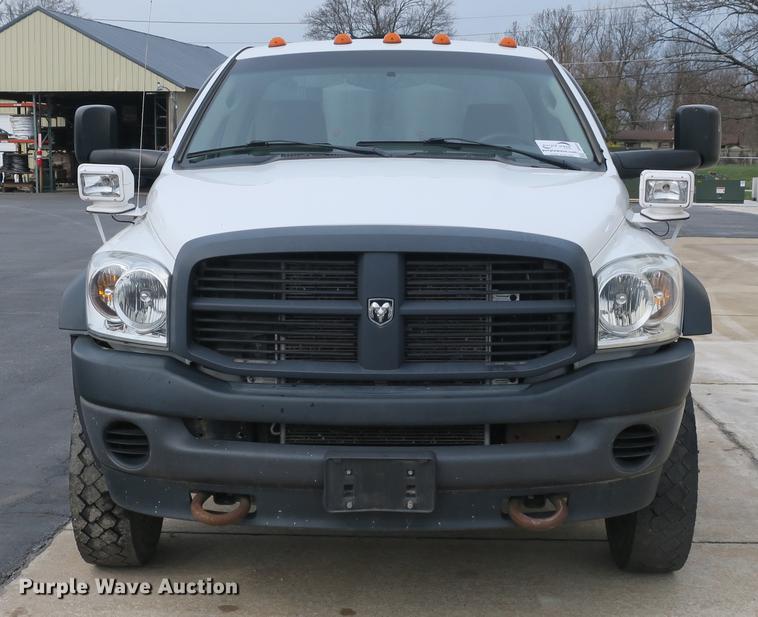 image for item DB8835 2010 Dodge Ram 5500HD pickup truck cab and chassis
