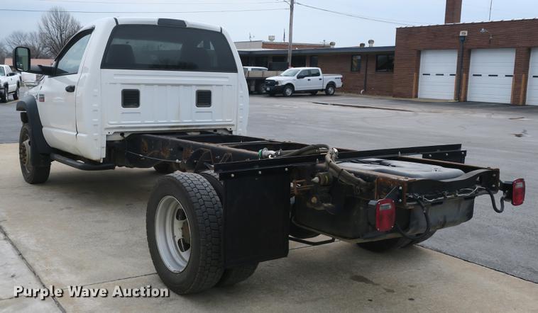 image for item DB8835 2010 Dodge Ram 5500HD pickup truck cab and chassis