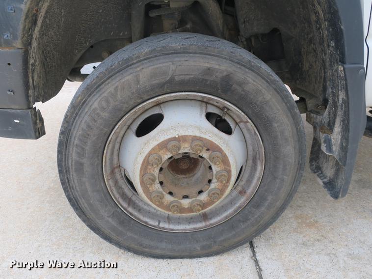 image for item DB8835 2010 Dodge Ram 5500HD pickup truck cab and chassis