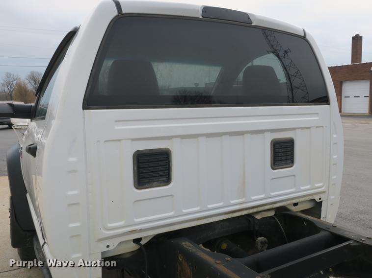 image for item DB8835 2010 Dodge Ram 5500HD pickup truck cab and chassis