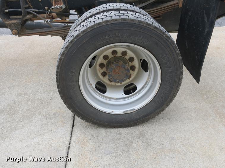 image for item DB8835 2010 Dodge Ram 5500HD pickup truck cab and chassis