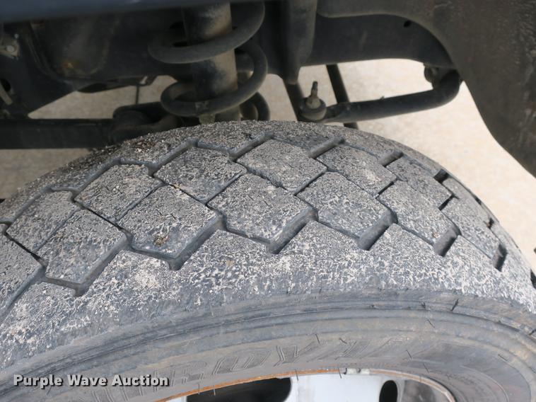 image for item DB8835 2010 Dodge Ram 5500HD pickup truck cab and chassis