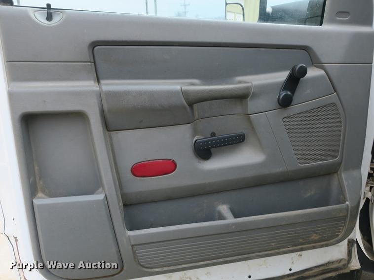 image for item DB8835 2010 Dodge Ram 5500HD pickup truck cab and chassis