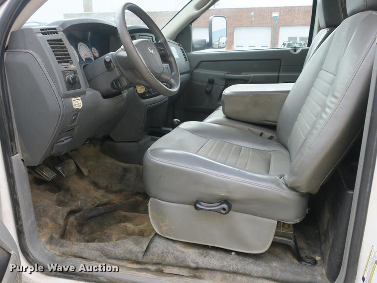 image for item DB8835 2010 Dodge Ram 5500HD pickup truck cab and chassis