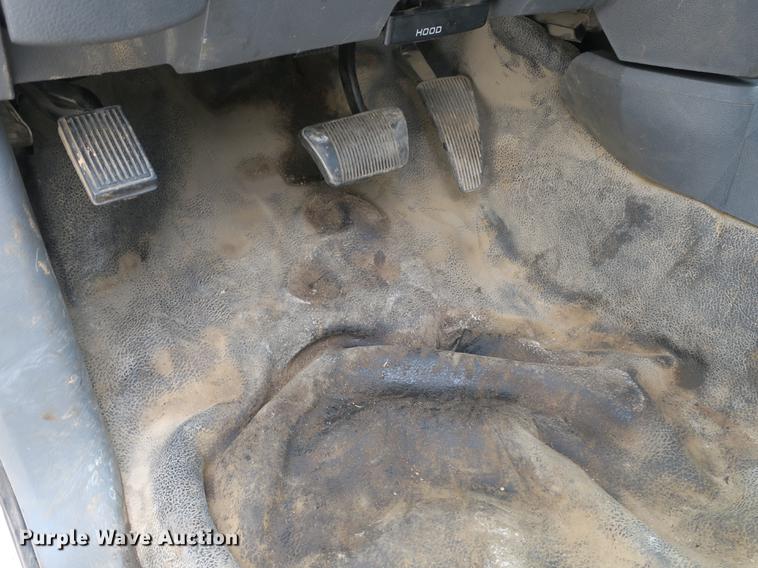 image for item DB8835 2010 Dodge Ram 5500HD pickup truck cab and chassis