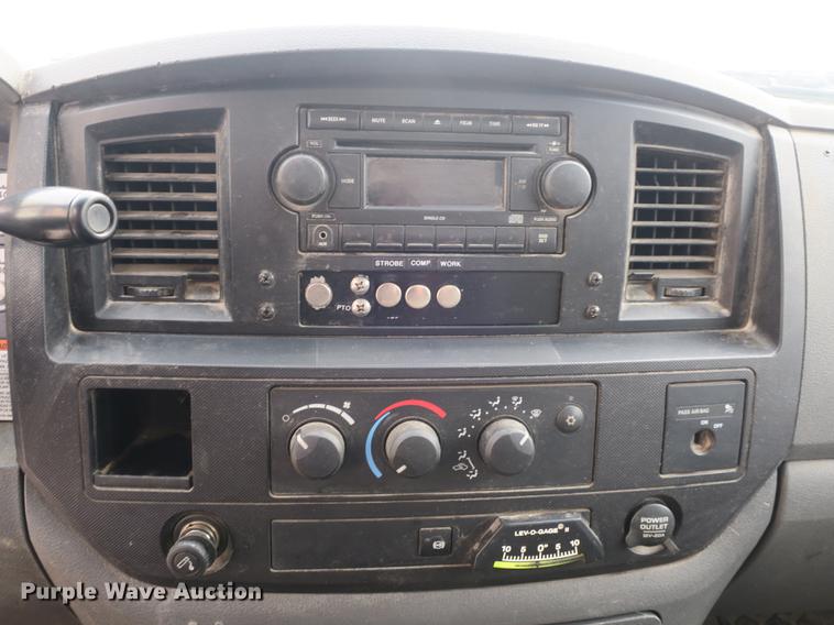 image for item DB8835 2010 Dodge Ram 5500HD pickup truck cab and chassis