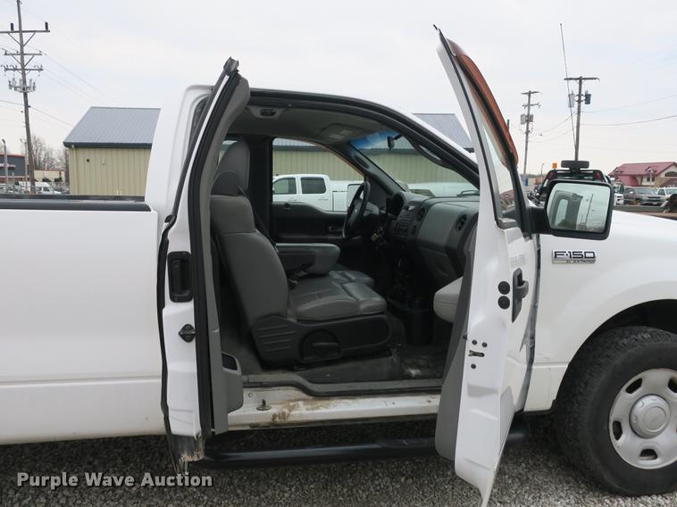 image for item DB8836 2007 Ford F150 XL pickup truck