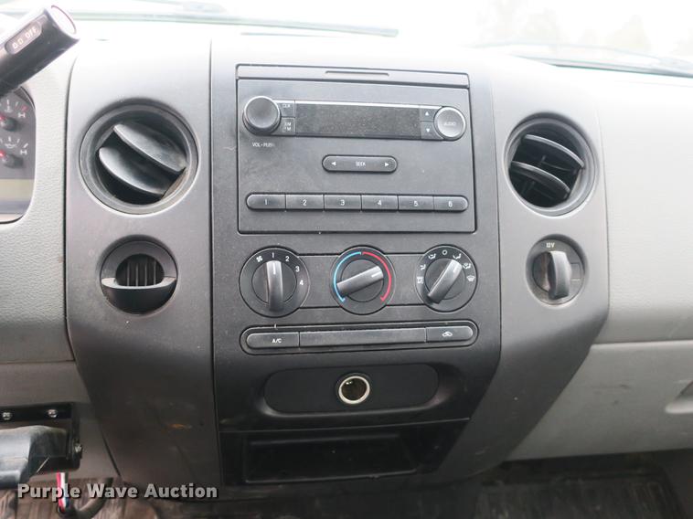 image for item DB8836 2007 Ford F150 XL pickup truck