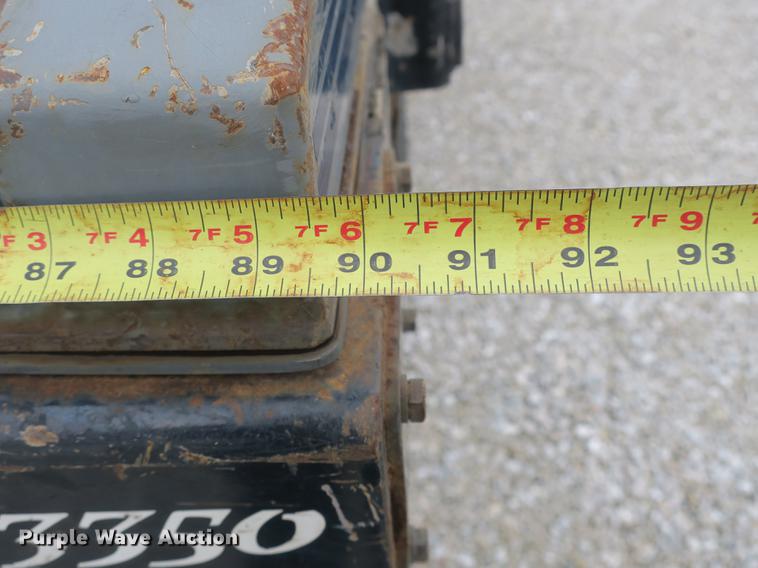 image for item DB8837 1999 Ford F350 Super Duty flatbed pickup truck