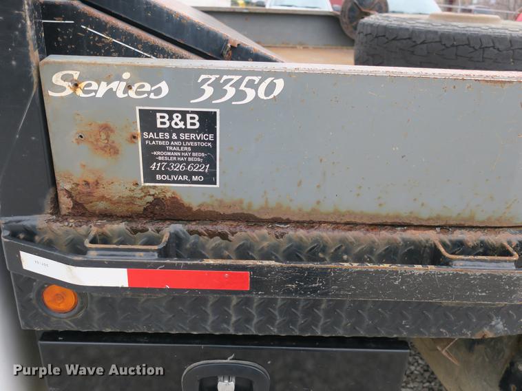 image for item DB8837 1999 Ford F350 Super Duty flatbed pickup truck