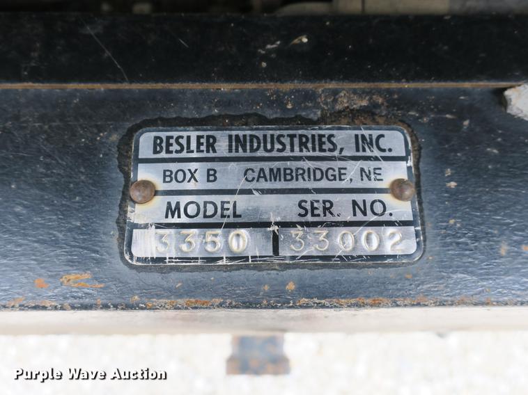 image for item DB8837 1999 Ford F350 Super Duty flatbed pickup truck