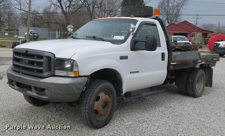 image for item DB8838 2002 Ford F550 XL flatbed truck