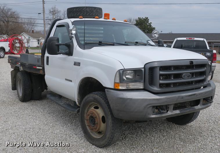 image for item DB8838 2002 Ford F550 XL flatbed truck
