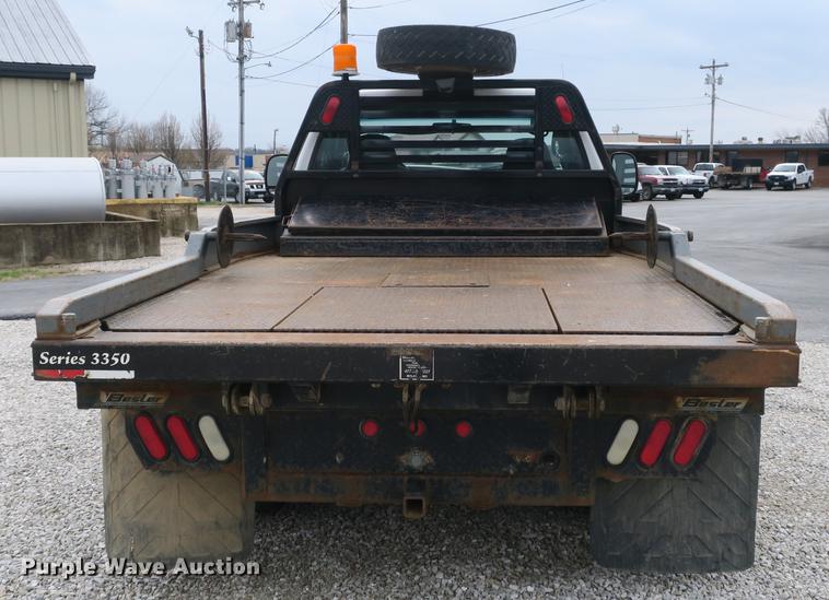 image for item DB8838 2002 Ford F550 XL flatbed truck