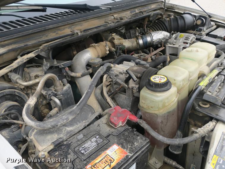 image for item DB8838 2002 Ford F550 XL flatbed truck