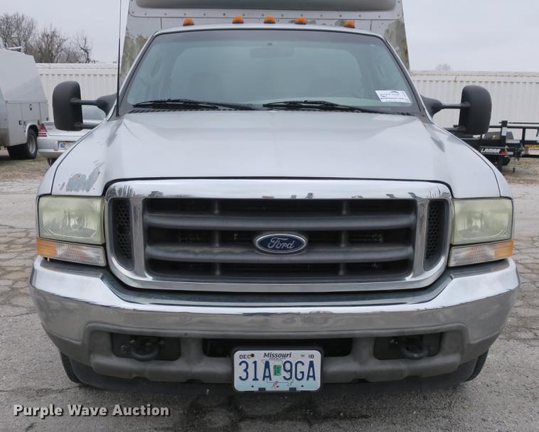 image for item DB8906 2003 Ford F350 Super Duty utility bed pickup truck