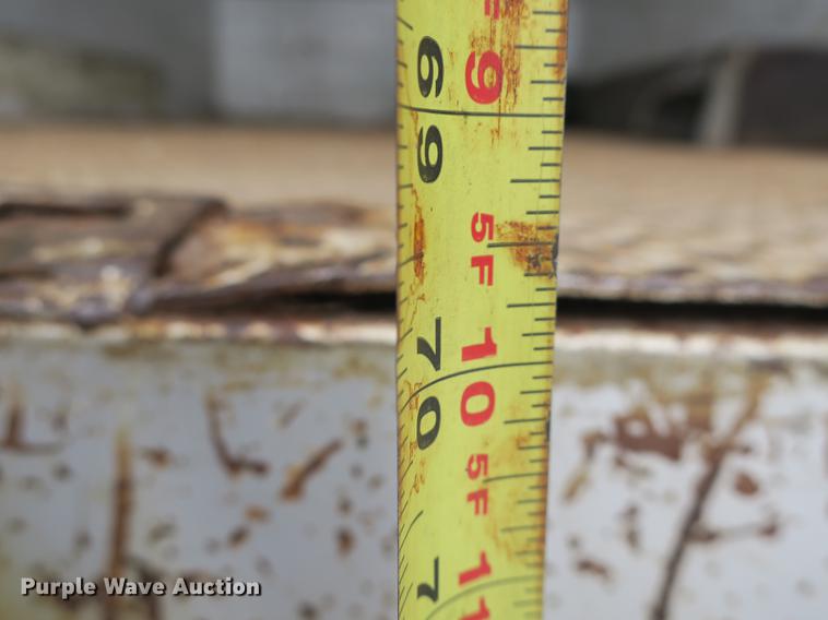 image for item DB8906 2003 Ford F350 Super Duty utility bed pickup truck