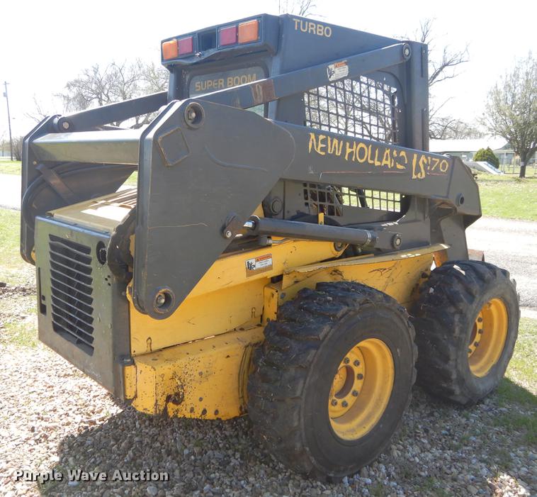 image for item DC0216 2003 New Holland LS170 skid steer