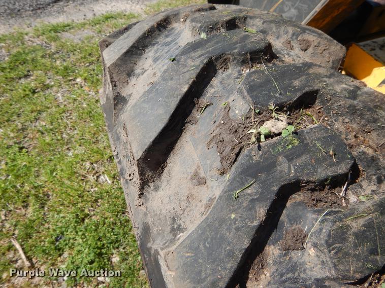 image for item DC0216 2003 New Holland LS170 skid steer