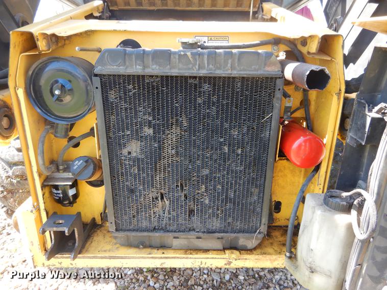 image for item DC0216 2003 New Holland LS170 skid steer
