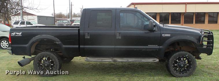 image for item DC5249 2001 Ford F350 Super Duty Lariat Crew Cab pickup truck