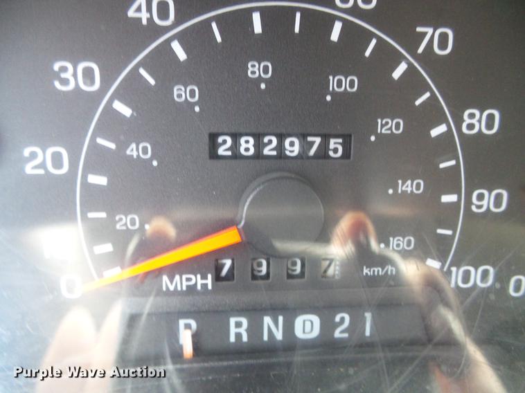 image for item DC5249 2001 Ford F350 Super Duty Lariat Crew Cab pickup truck