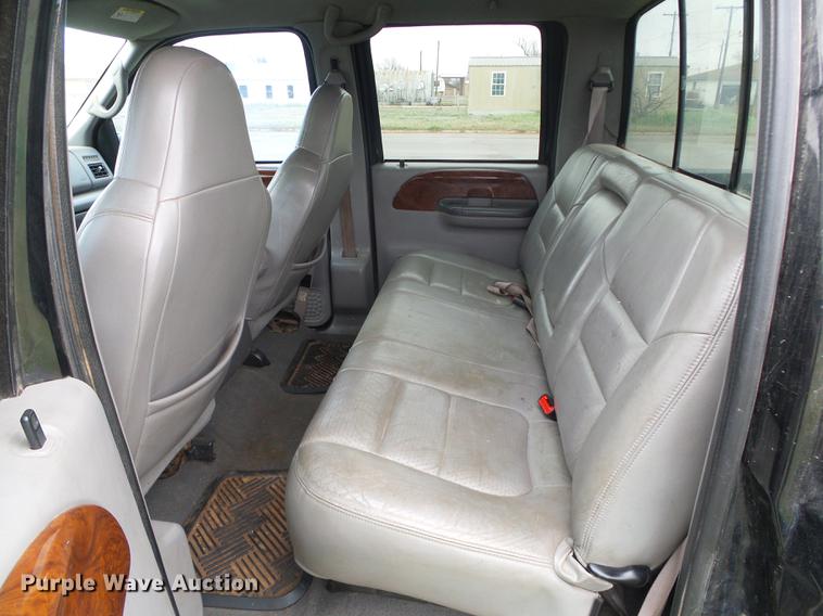 image for item DC5249 2001 Ford F350 Super Duty Lariat Crew Cab pickup truck