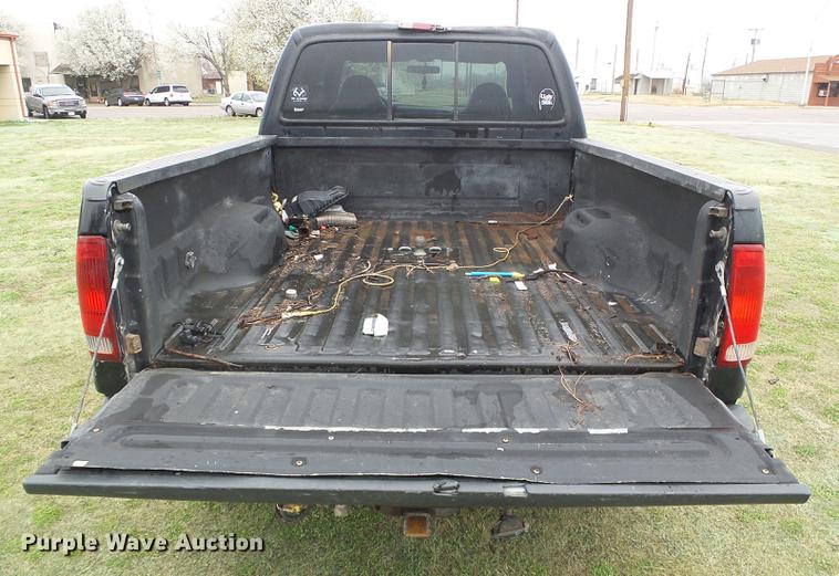 image for item DC5249 2001 Ford F350 Super Duty Lariat Crew Cab pickup truck