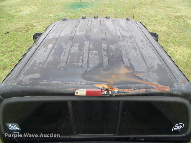 image for item DC5249 2001 Ford F350 Super Duty Lariat Crew Cab pickup truck