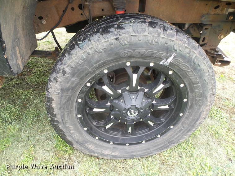 image for item DC5249 2001 Ford F350 Super Duty Lariat Crew Cab pickup truck