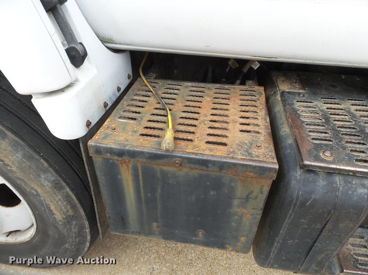 image for item DD2317 1996 GMC Top Kick C6500 flat dump bed truck