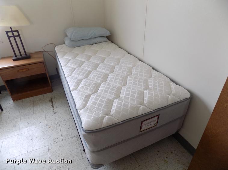 image for item DD3683 2006 Modular housing