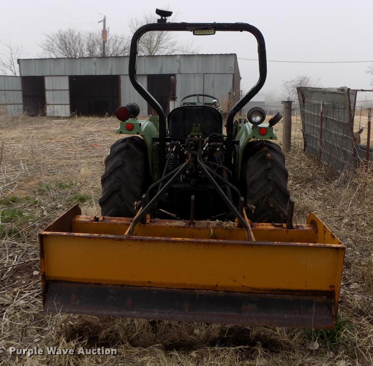 image for item DD3691 Deutz Allis 5230 tractor