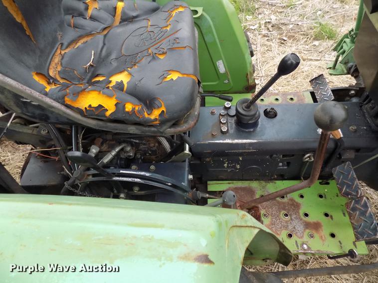 image for item DD3691 Deutz Allis 5230 tractor