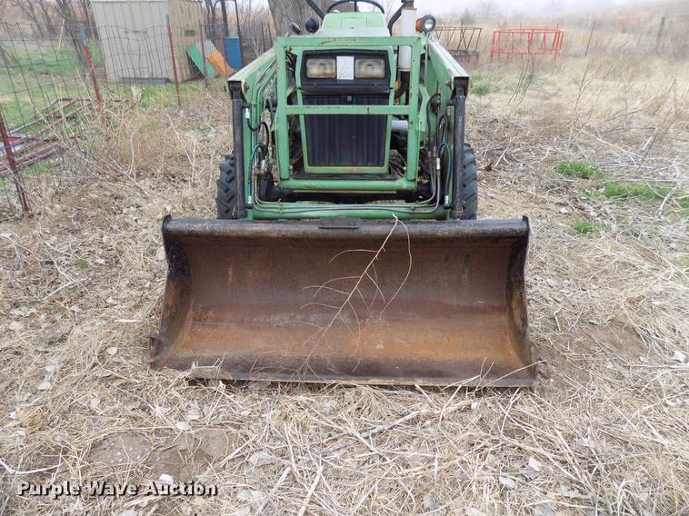 image for item DD3691 Deutz Allis 5230 tractor