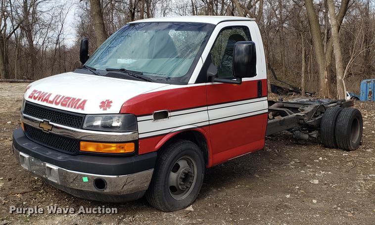 image for item DD3997 2010 Chevrolet Express G4500 cab and chassis