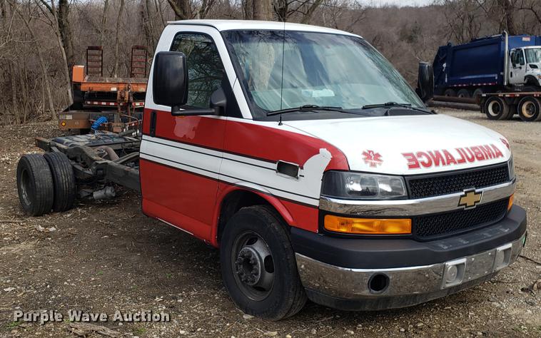 image for item DD3997 2010 Chevrolet Express G4500 cab and chassis